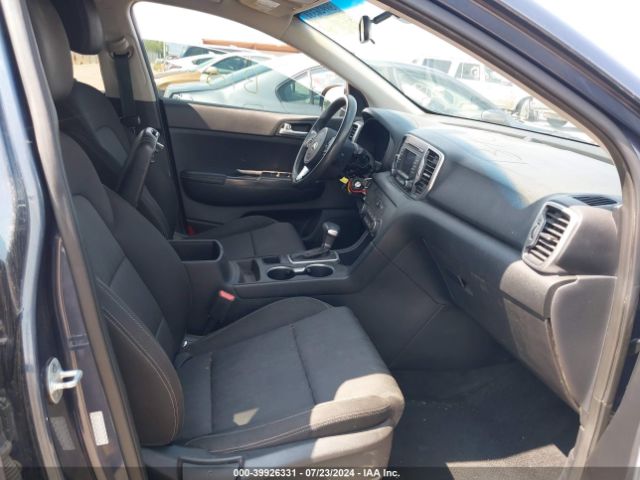KNDPMCAC8H7049804 KIA Sportage Lx