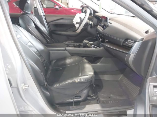 JN8AT3DD3MW305784 Nissan Rogue Platinum Intelligent Awd