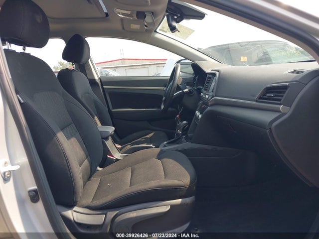 Hyundai Elantra Value Edition 2019 5NPD84LF6KH436357 Image 5