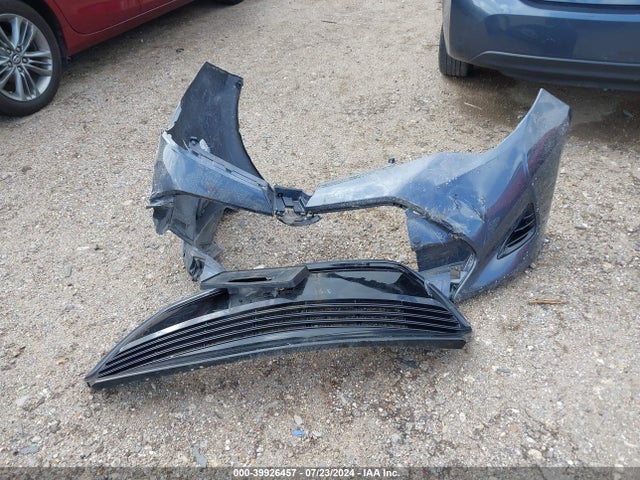 Toyota COROLLA LE 2018 5YFBURHE6JP816994 Image 12