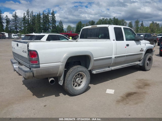 39926478 :رقم المزاد ، 3B7KF2368XG185374 vin ، 1999 Dodge Ram 2500 St مزاد بيع