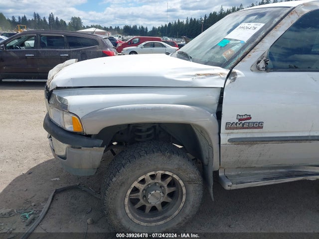 39926478 :رقم المزاد ، 3B7KF2368XG185374 vin ، 1999 Dodge Ram 2500 St مزاد بيع