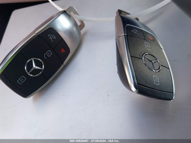 W1N4M4HBXPW303435 Mercedes-Benz Glb 250 4matic