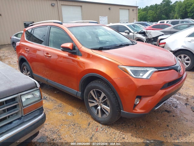 Toyota Rav4 Xle 2016 JTMWFREV7GD087027 головне зображення