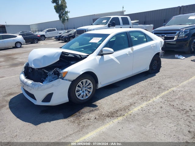Toyota CAMRY LE 2014 4T4BF1FK5ER423471 Image 2