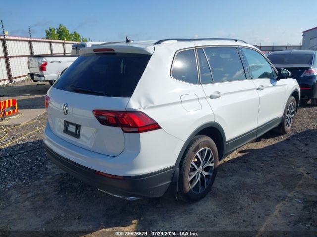 2021 VOLKSWAGEN TIGUAN 3VV1B7AX7MM074586 Photo 3