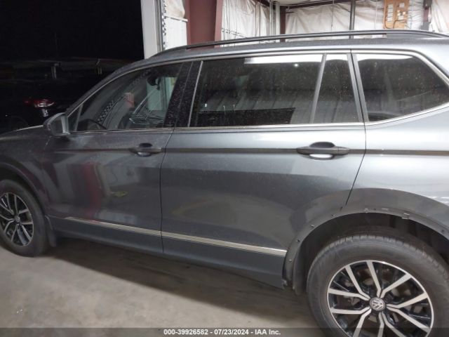 3VV3B7AX0MM064586 Volkswagen Tiguan 2.0t Se/2.0t Se R-line Black/2.0t Sel