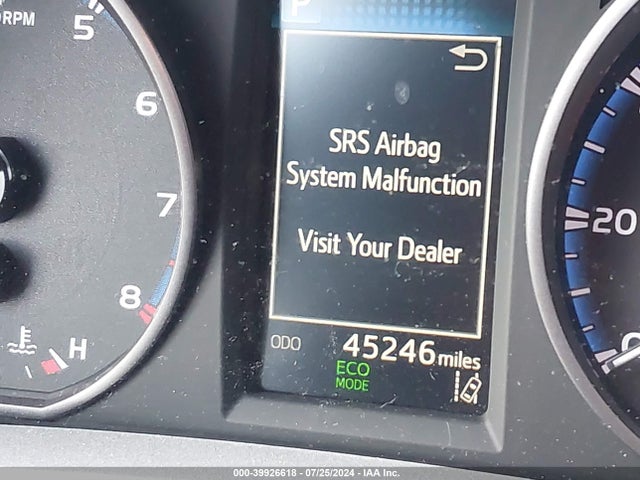 Toyota RAV4 LE 2017 2T3ZFREV7HW362977 Image 16