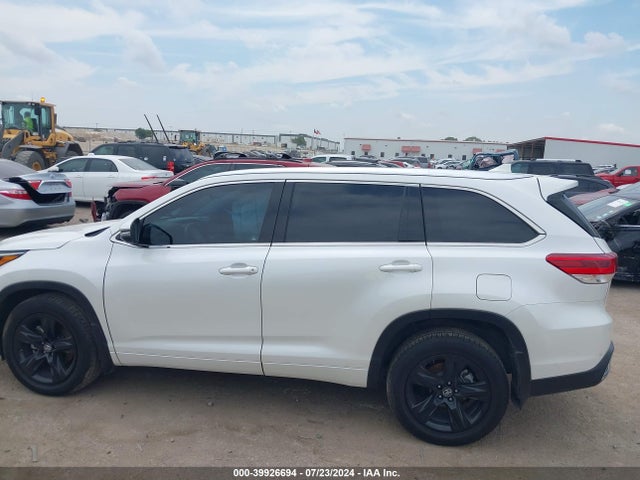 Toyota Highlander Limited Platinum 2018 5TDDZRFH2JS903211 Image 14