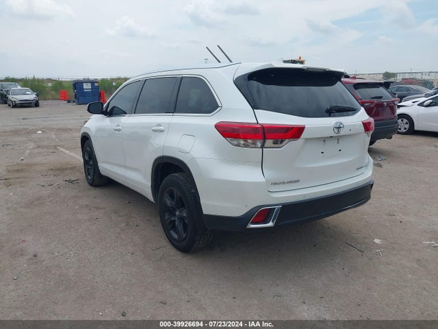 Toyota Highlander Limited Platinum 2018 5TDDZRFH2JS903211 Image 3