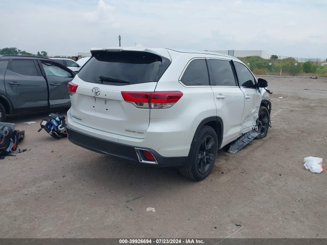 Toyota Highlander Limited Platinum 2018 5TDDZRFH2JS903211 Image 4
