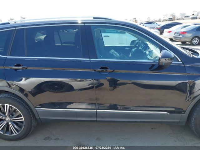 3VV3B7AX1JM002352 Volkswagen Tiguan 2.0t Se/2.0t Sel