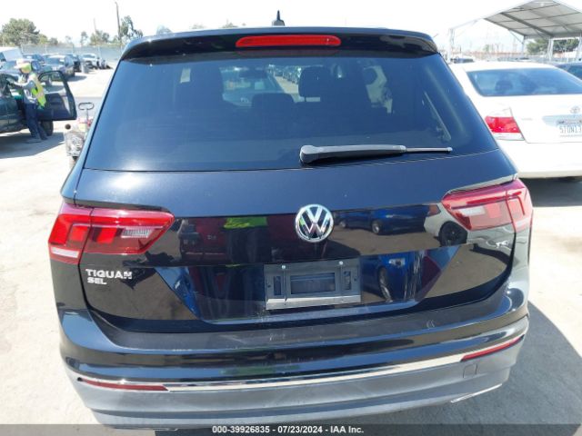 3VV3B7AX1JM002352 Volkswagen Tiguan 2.0t Se/2.0t Sel
