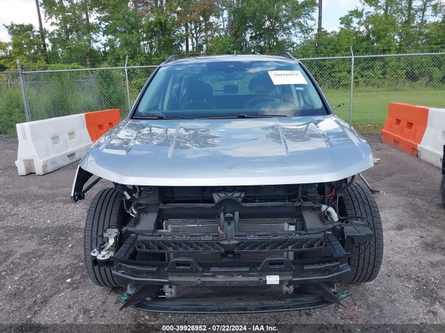 3VV5X7B25RM009586 Volkswagen Taos 1.5t S