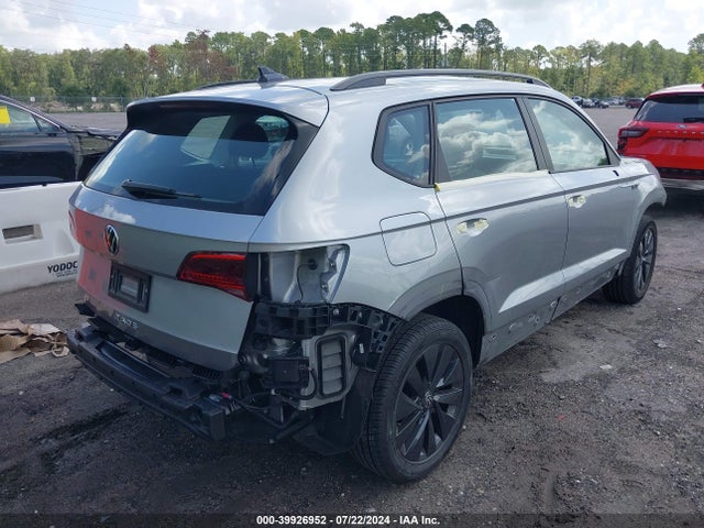 3VV5X7B25RM009586 Volkswagen Taos 1.5t S