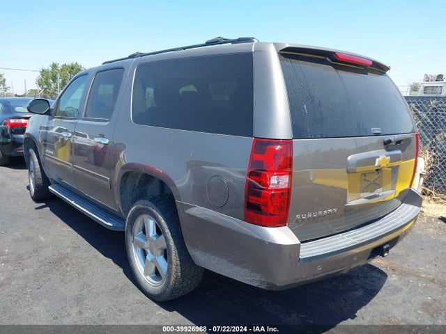Chevrolet Suburban 1500 Ls 2014 1GNSKHE71ER181241 Image 3