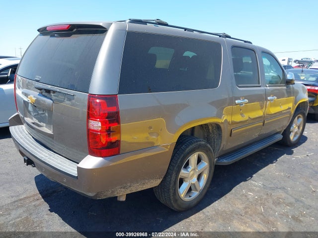 Chevrolet Suburban 1500 Ls 2014 1GNSKHE71ER181241 Image 4