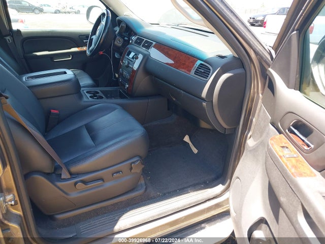 Chevrolet Suburban 1500 Ls 2014 1GNSKHE71ER181241 Image 5
