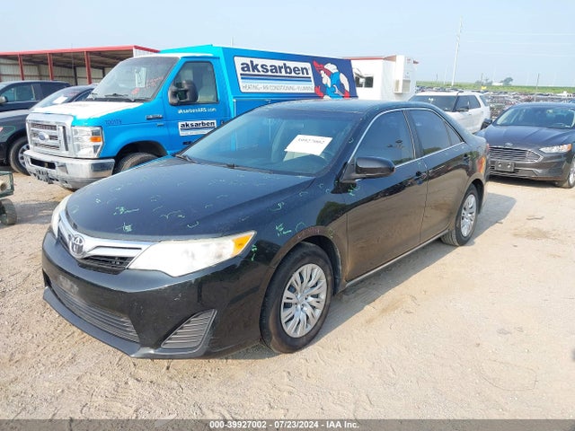 4T4BF1FK4ER408752 Toyota CAMRY LE