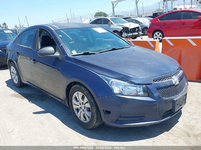 2014 1G1PA5SH4E7310199 main image