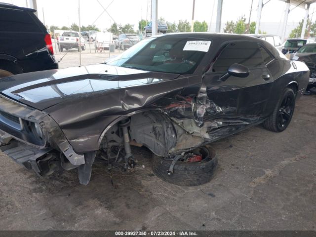 2C3CDYAG5EH214968 Dodge Challenger Sxt Plus