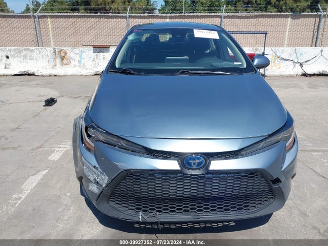 Toyota Corolla Hybrid Le 2021 JTDEAMDE8MJ027446 Image 12