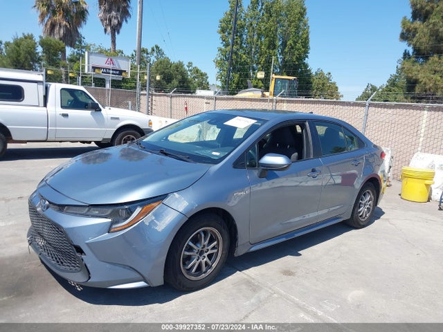 Toyota Corolla Hybrid Le 2021 JTDEAMDE8MJ027446 Image 2
