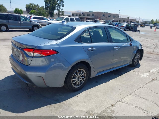Toyota Corolla Hybrid Le 2021 JTDEAMDE8MJ027446 Image 4