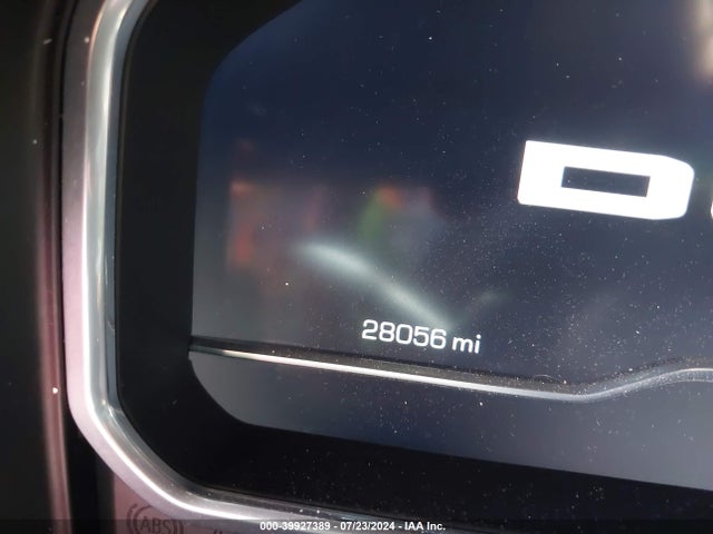 3GTUUGET9NG607566 GMC lm2
