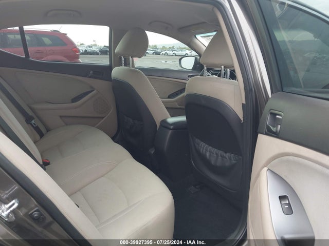 KIA Optima Lx 2014 5XXGM4A77EG343724 Image 8