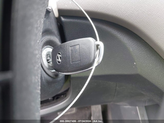 KM8SMDHF9KU300060 Hyundai Santa Fe Xl Se