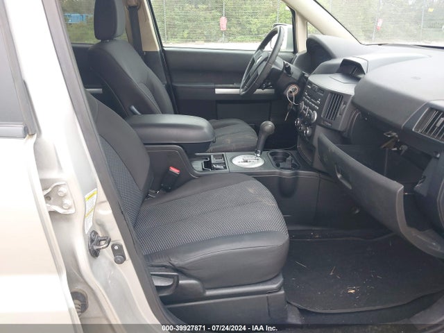 2010 MITSUBISHI ENDEAVOR 4A4JN2AS6AE001832 Photo 4