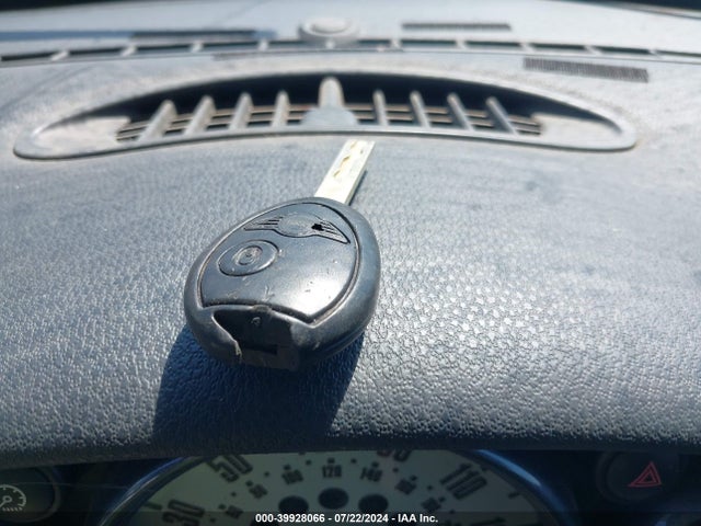 2004 MINI COOPER WMWRC33474TJ54544 Photo 10