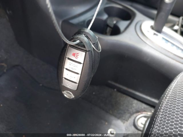 3N1CN7AP9EL801056 Nissan Versa 1.6 Sl