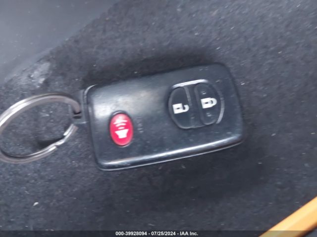 JTDZN3EU2EJ011265 Toyota Prius V Three