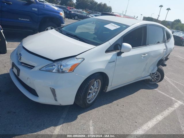 JTDZN3EU2EJ011265 Toyota Prius V Three