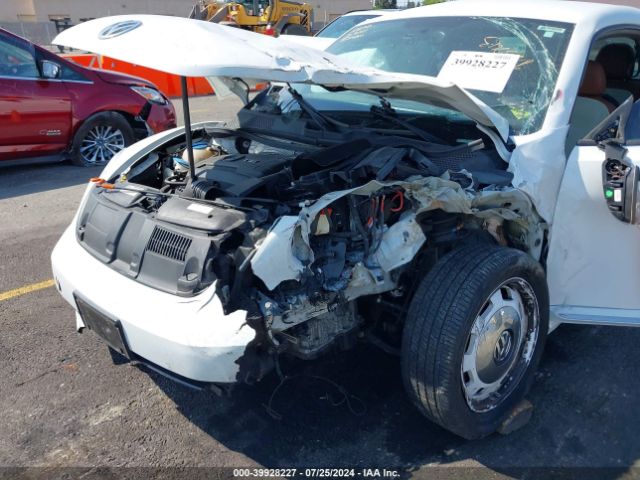 3VWF17AT1FM601056 Volkswagen Beetle 1.8t Classic