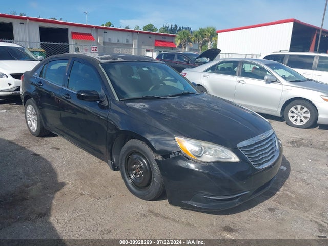 1C3CCBAG5EN137770 Chrysler 200 LX
