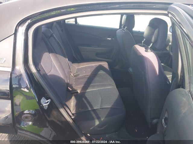 1C3CCBAG5EN137770 Chrysler 200 LX