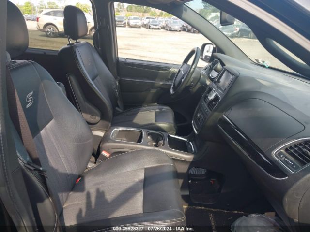 2C4RC1HG9ER373721 Chrysler Town & Country S