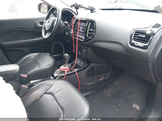 3C4NJCCB6KT679778 Jeep Compass Limited Fwd