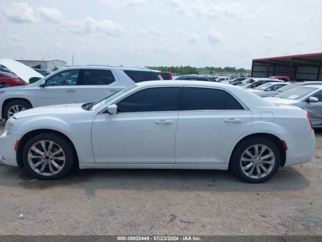 2C3CCARG9HH512913 Chrysler 300 Limited Awd