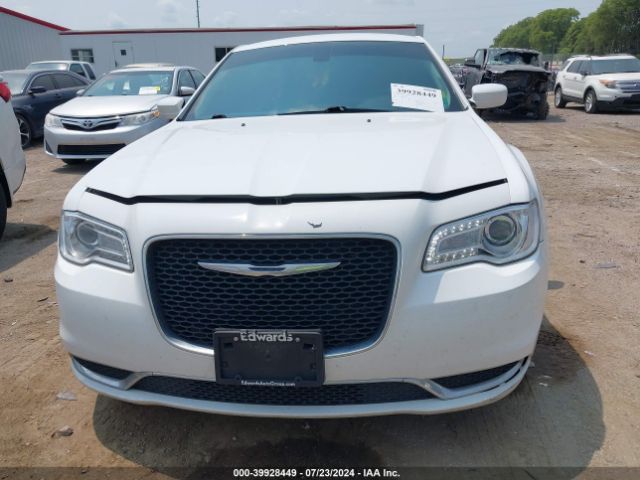 2C3CCARG9HH512913 Chrysler 300 Limited Awd