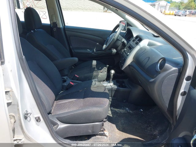 Nissan Versa 1.6 Sv 2015 3N1CN7AP5FL931899 Image 5
