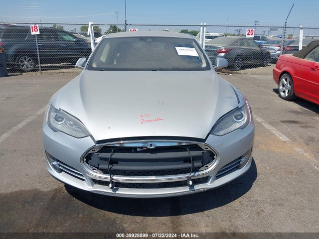 Tesla Model S 60/70/85 2015 5YJSA1E18FF114125 Image 12