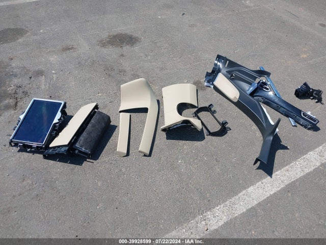 Tesla Model S 60/70/85 2015 5YJSA1E18FF114125 Image 11
