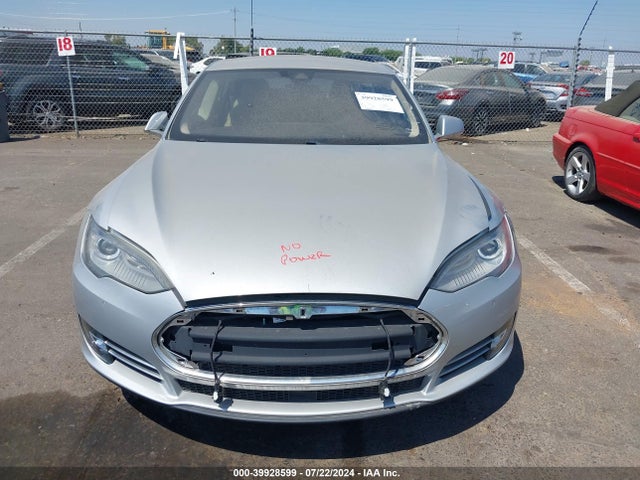 Tesla Model S 60/70/85 2015 5YJSA1E18FF114125 Image 6
