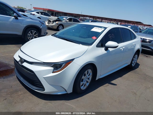 Toyota COROLLA LE 2024 JTDB4MEE9R3016413 Image 2