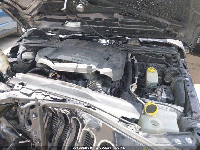 1C4BJWDG6FL722175 Jeep Wrangler Unlimited Sport