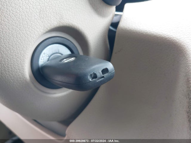 Nissan ROGUE S 2014 5N1AT2MTXEC761504 Image 11